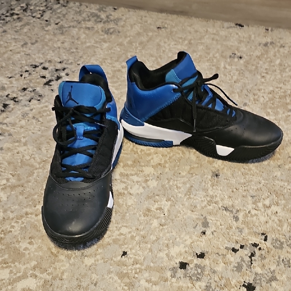 Jordan Stay Loyal Basketball Shoes
